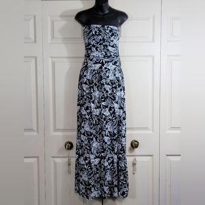Venus Black and White Maxi Dress